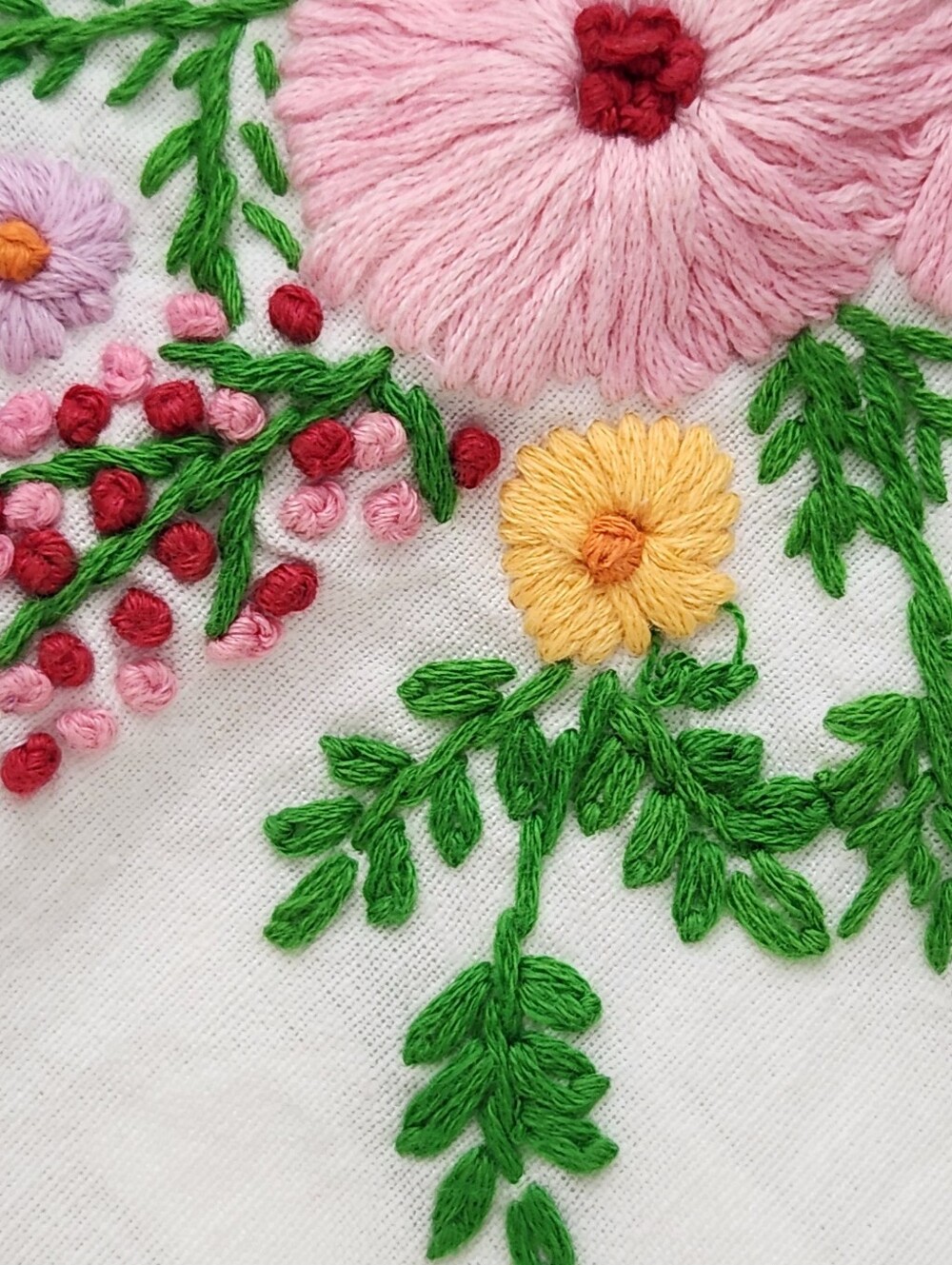 Sur la Table Jardin Floral Embroidered Napkins - Set of 4 - New - Picture 6 of 6